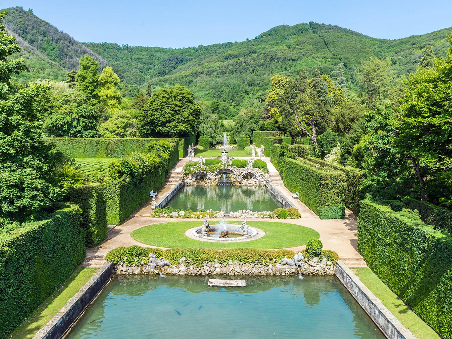 Viale delle Peschiere